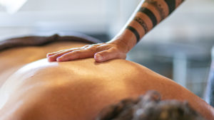 Massage et chakras, espace musubi